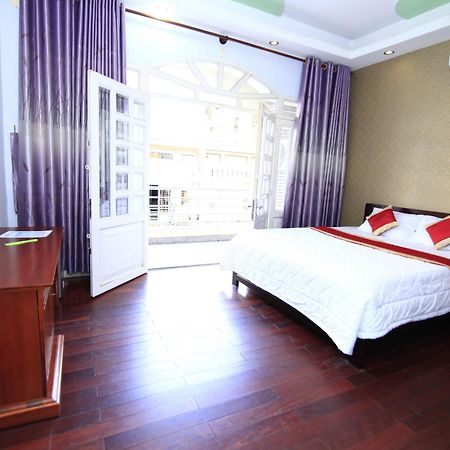 Truong Giang Hotel Хошимин Екстериор снимка